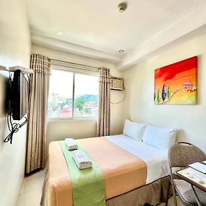 Canberry Hotel